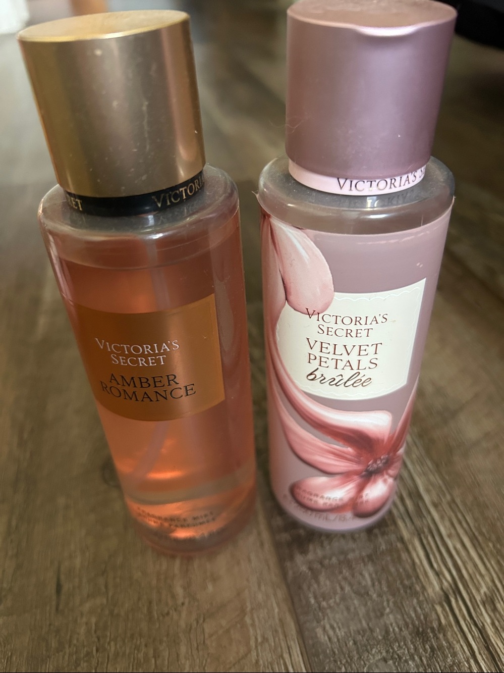 Bath & Body Works /Victorious Secret Lotion & Spray & Bath Bombs NNT EUC - Picture 2 of 9